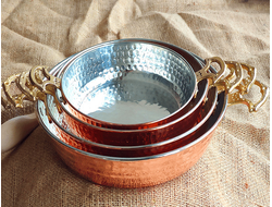 КУХОННЫЙ ИНВЕНТАРЬ, МЕДНЫЕ СКОВОРОДЫ И БЛЮДА, ПОДНОСЫ, ЧАШКИ ДЛЯ АЙРАНА, ФОРМЫ ДЛЯ ЗАПЕКАНИЯ, ТАРЕЛКИ ДЛЯ КЮНЕФЕ, СЕРВИРОВКА, СТАКАНЫ ДЛЯ РАКЫ