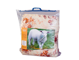 Одеяла облегченные с обтачкой с наполнителем из натуральной овечьей шерсти, плотность 150 г/м2