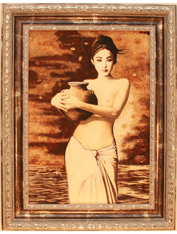 Картина из янтарной крошки. Девушка с кувшином.