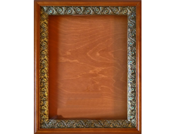 Киот деревянный с басменной рамой, декорированной оригинальными кристаллами "Swarovski" для иконы.