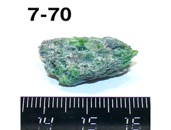 Хромдиопсид натуральный (необработанный) №7-70: 3,6г - 25*11*11мм