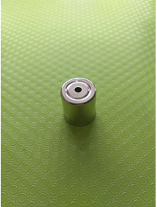 Колпачок магнетрона с маленьким круглым отверстием 15мм Артикул: SVCH017