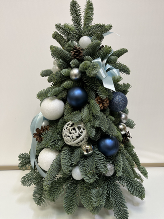 Елка новогодняя из живой хвои