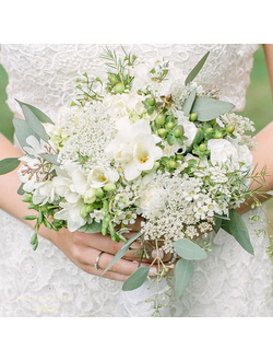 Букет невесты с полевыми цветами