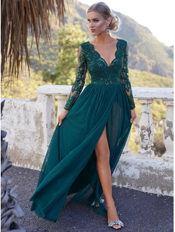 Зеленое вечернее платье с рукавами и разрезом "Жанейро" прокат Уфа