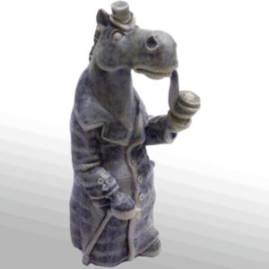 Статуэтка из камня &quot; Конь в пальто &quot;. Для ценителей тонкого юмора. Лошадь - символ радости жизни, оптимизма, разнообразия чувств и вечного движения, высота 12 см