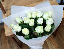 букет из 15 белых роз