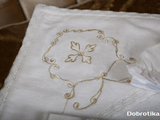Набор, модель "Золото": рубашка, чепчик, махровое полотенце с капюшоном; можно вышить любое имя