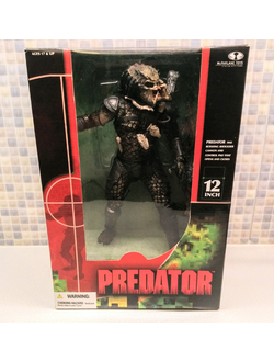Classic Predator deluxe 12 inch action figure of McFarlane .