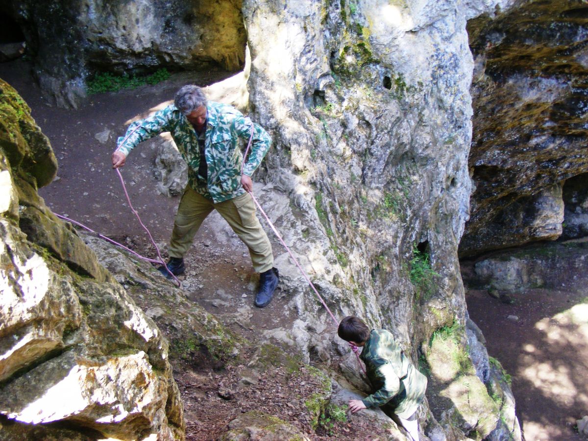 пещера Большой Бузлук, Походы по Крыму налегке