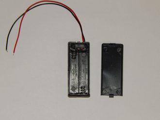 Батарейный отсек на 2  батарейки AAА с крышкой
