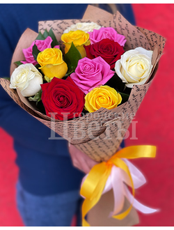 Букет "Акварель" из 11 разноцветных роз