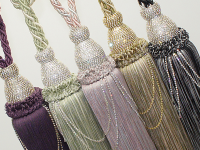 Арт. 2014-18 NEW. Подхват-кисть со стразами, 90 см