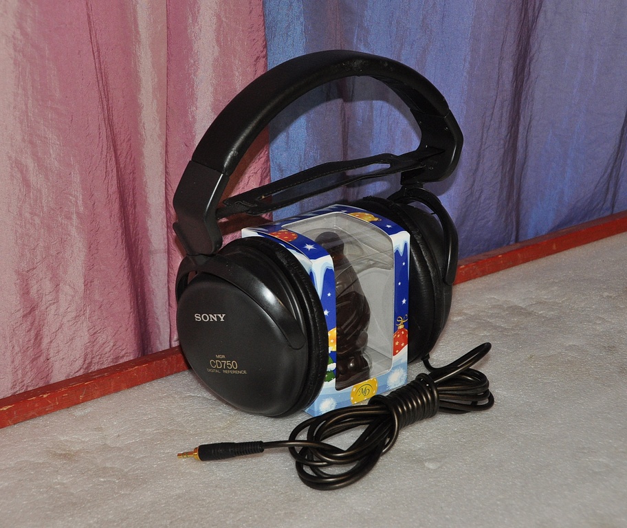 Стереотелефоны и наушники - Sony mdr-cd 750