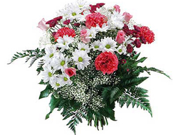 Букет Приоритет розы, гвоздика и хризантема