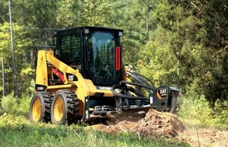 Стекло лобовое среднее с шелкографией (закаленное) для мини-погрузчика Caterpillar  216B/226B/232B/236B Series 2 (арт.014)