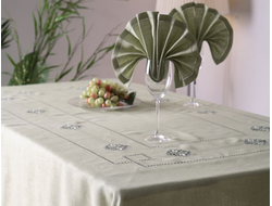 Комплект льняного столового белья "Крокус" - прямоугольная скатерть с вышивкой 140*180 см и салфетки 6 шт.