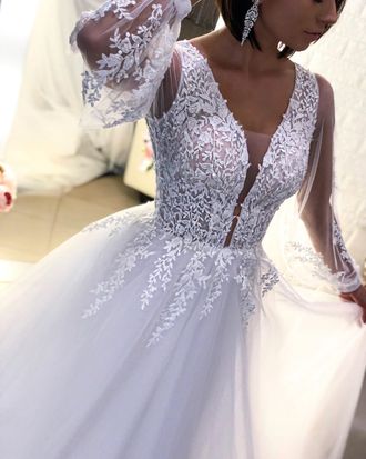 Белое свадебное платье с цветочной вышивкой и пышным рукавом  прокат Уфа