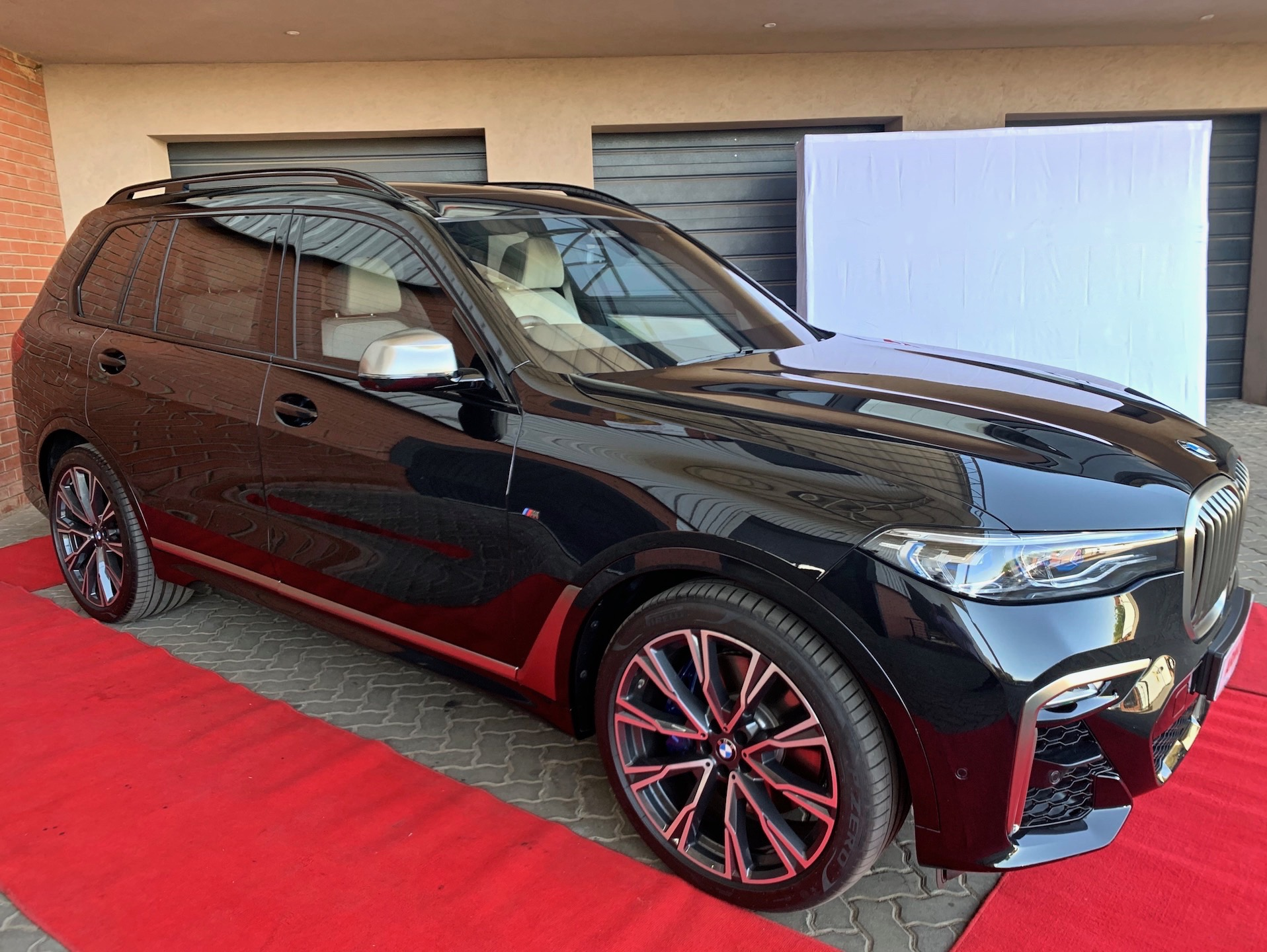 Services Various Luxury Armored Suvs Based On Bmw X7 Xdrive G07 And Bmw X5 Xdrive X5 G05 2019 2020 Yp