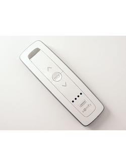 Радиопульт дистанционного управления шторой от Somfy, цвет белый