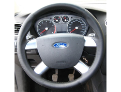 Кожаная накладка на руль Ford Focus II (C307) (2005-2011), Ford C-MAX I (DM2) (2007-2010), Ford Tourneo Connect (PU2) (2010-2013), черная