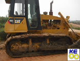 Стекло двери правое закаленное CAT D6G2XL