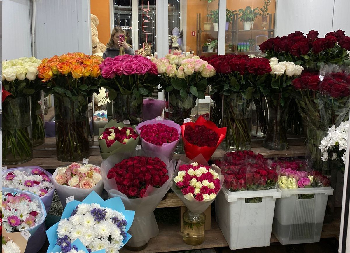 Как выбрать розы в цветочном магазине