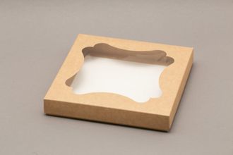 Коробка для печенья с фигурным окном, 20*20*3 см, Крафт