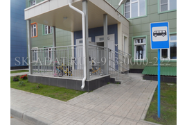 Детский сад № 484, ул. Селезнева, 48а. Ограждения из черного металла. Фото 1