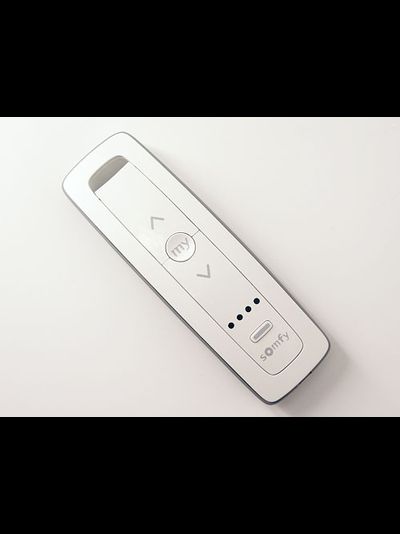 Радиопульт дистанционного управления шторой от Somfy, цвет белый