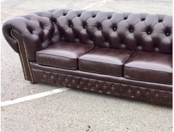 Chesterfield 3-х местный кожаный диван из Европы.