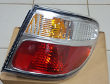 Стоп сигнал Depo  Nissan Bluebird Sylphy  G10 00-03    215-19F4R-UC