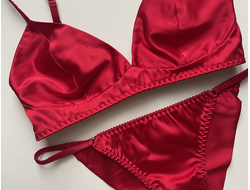 Gigi red silk