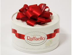 Конфеты "Raffaello" торт. Коробка круглая.