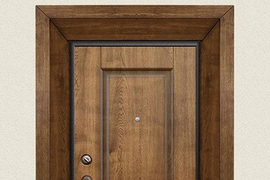 Установка входной деревянной двери