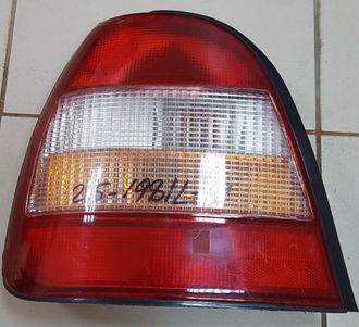 Стоп сигнал Depo  Nissan  Pulsar / Almera   HBK 93-97    215-1981L-U