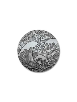 Магнитный подхват для штор матвого цвета под серебро (хром матовый) с рисунком.