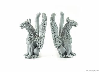 Gryphons statues