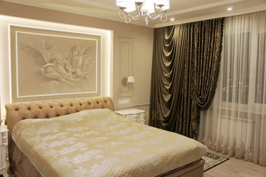 Роскошные портьеры со свагами в спальню