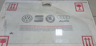 Стекло двери VAG VW Passat  B3 / B4   85-96   357845202A