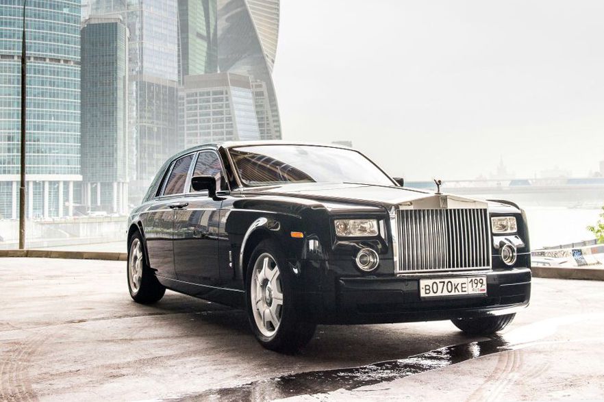 Аренда Rolls-Royce Phantom черного цвета