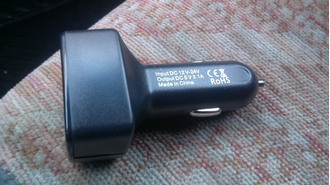 Зарядка USB  с функцией вольтметра общий вид