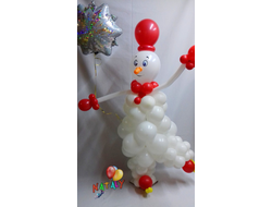 Фигура из шаров"Снеговик на коньках"