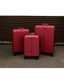 Пластиковый чемодан  Баолис бордо размер S