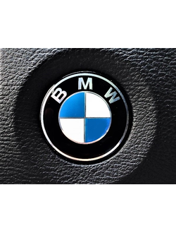 Эмблемы в руль BMW