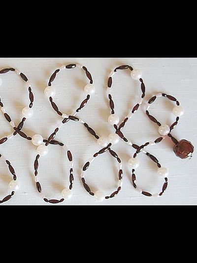 Арт. 2009-50 V Pendulum. Нитяной подвес с бусинами и искуственными жемчужинками