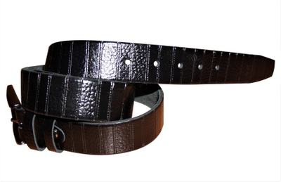 Обычный черный ремень