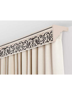 Светлый потолочный карниз без поворотов, с заглушками,  для светлых штор. Цвет латунь