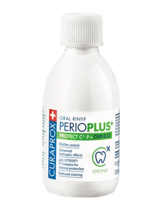 Жидкость-ополаскиватель Perio Plus+ Protect с содержанием хлоргексидина 0,12%, Curaprox, 200 мл.