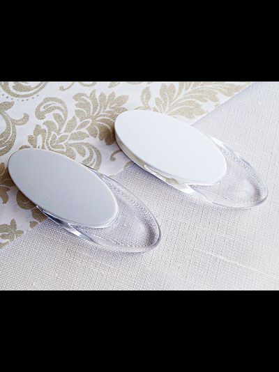 Декоративный и современный пластиковый подвес для рулонных штор на окна